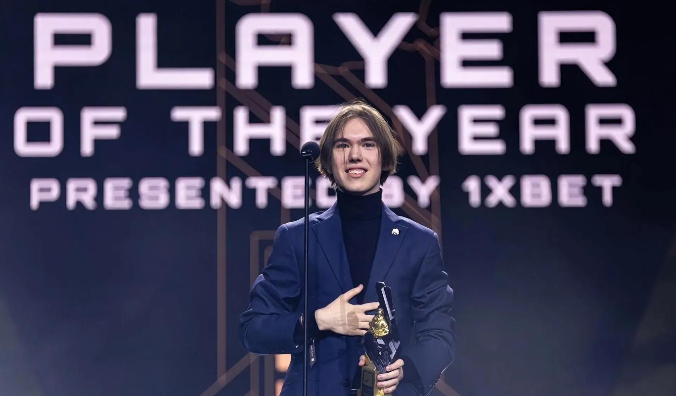 真不是选手在演，CSGO这个影响BUG的局势两年都没修好