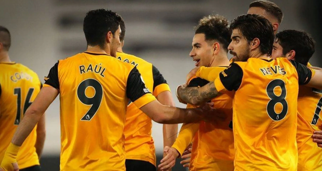 IEM 科隆 2024：毫无压力！小蜜蜂2-0击败黑豹